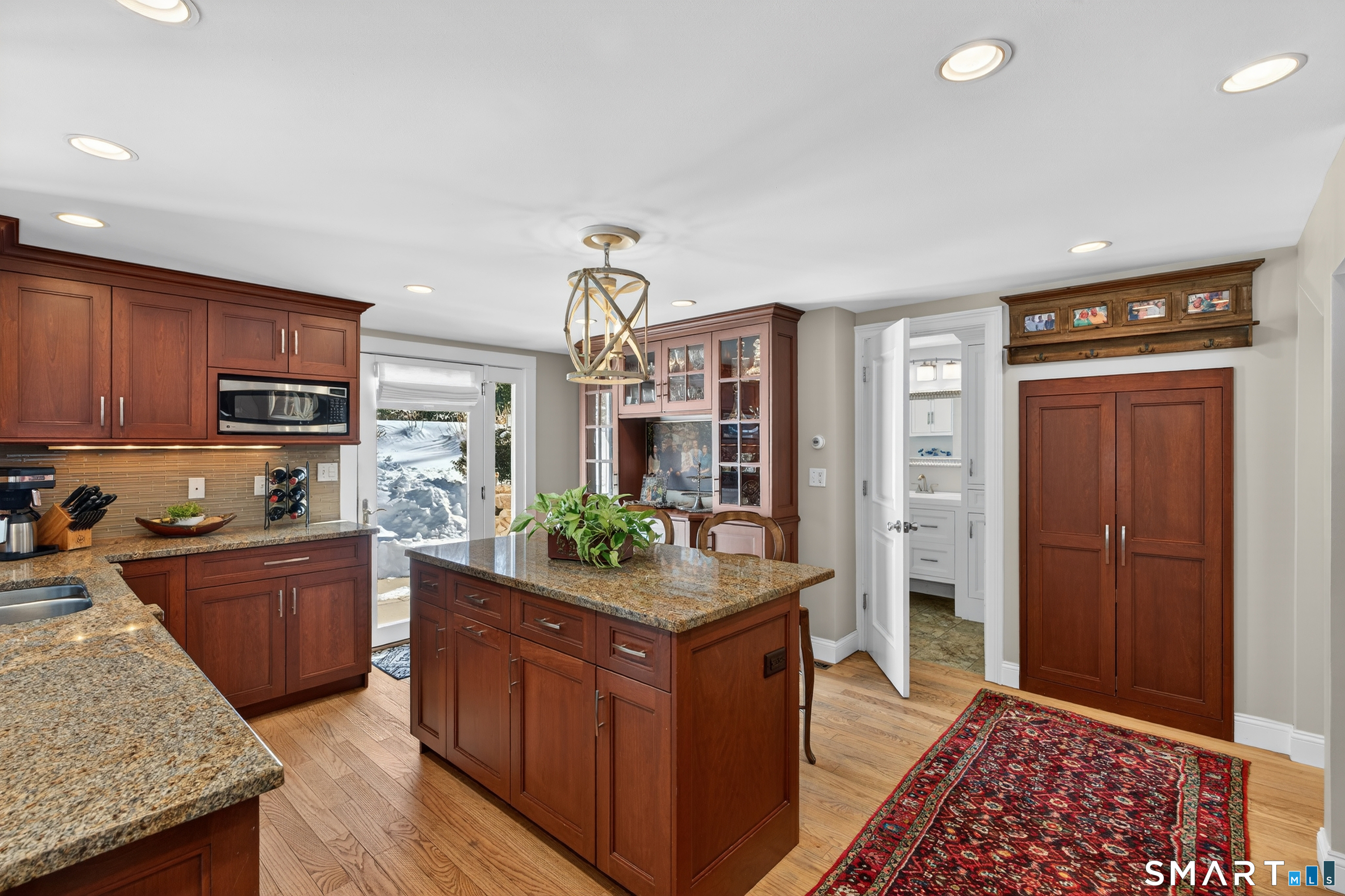 340 Wooding Hill Road Bethany, CT 06524 - Photo 12 of 38