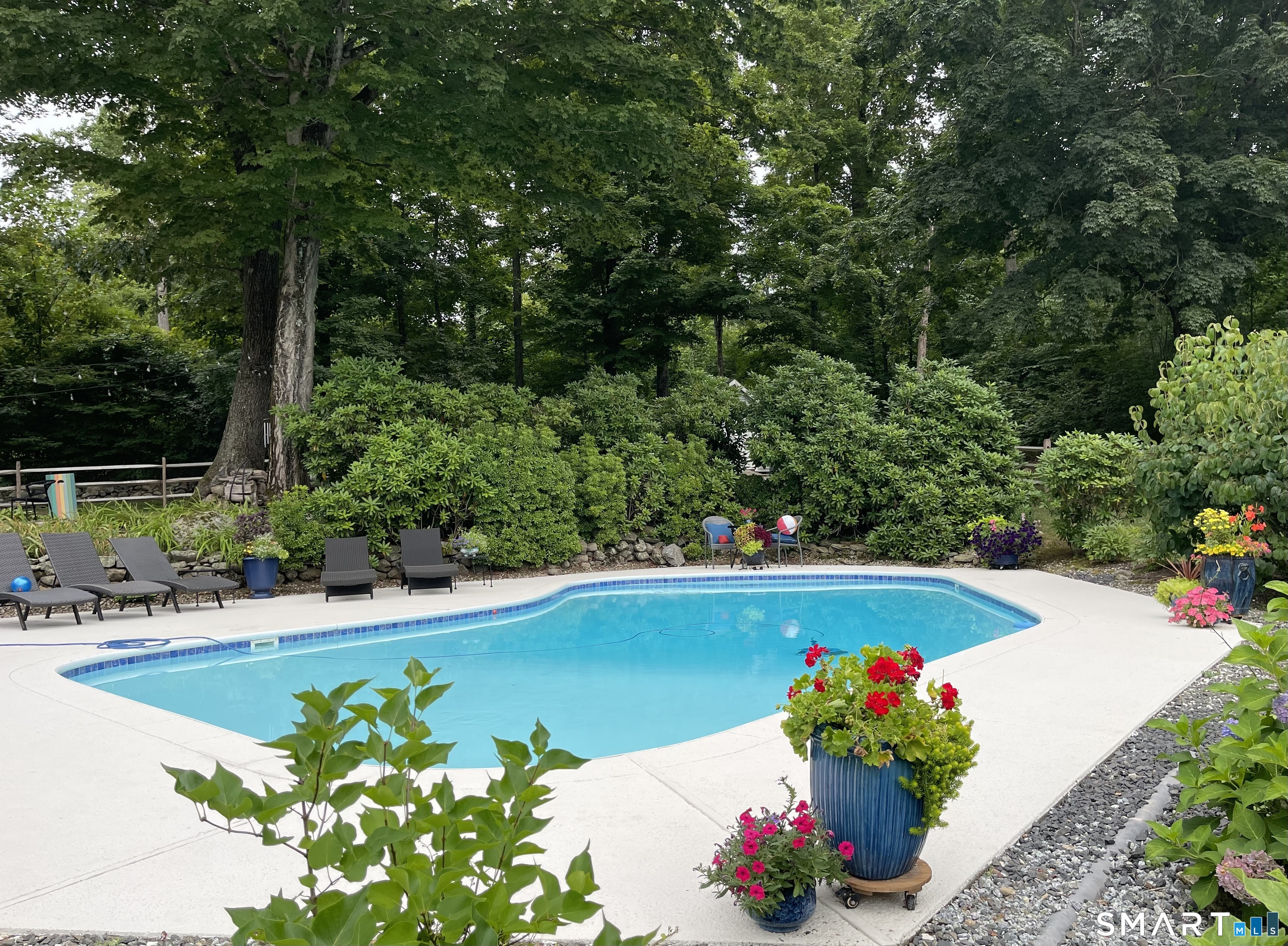 340 Wooding Hill Road Bethany, CT 06524 - Photo 31 of 38