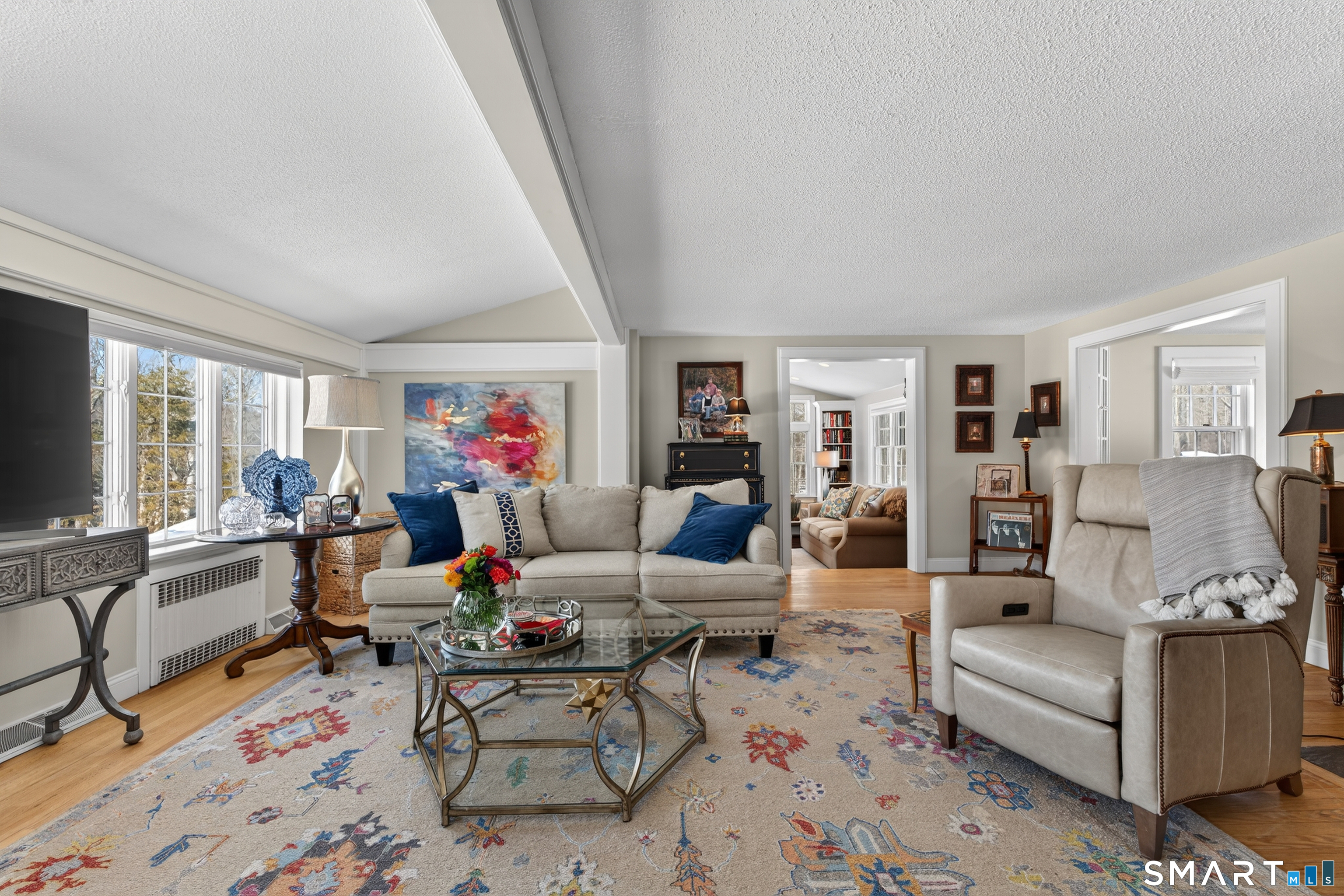 340 Wooding Hill Road Bethany, CT 06524 - Photo 4 of 38