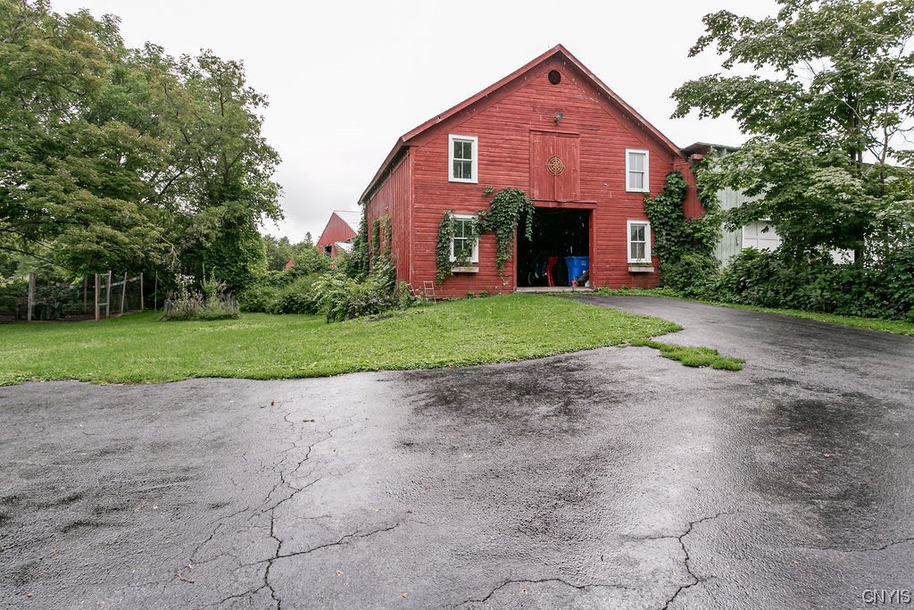 7266 Oxbow Road Lincoln, NY 13032 - Photo 4 of 50