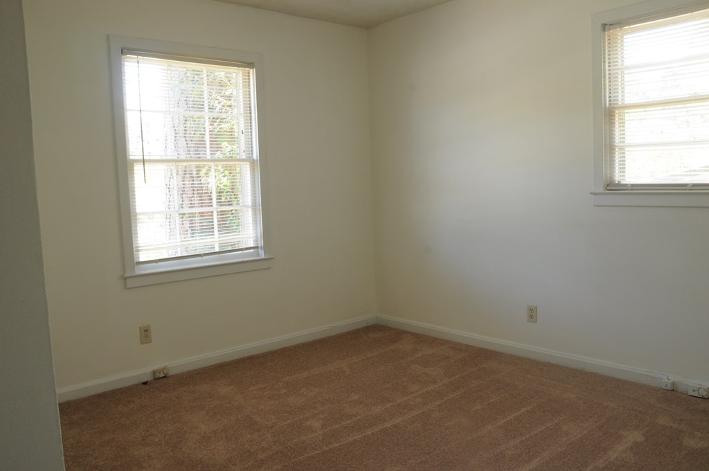 1491 Floyd Road Columbus, GA 31907 - Photo 16 of 26 Gallery Image 16