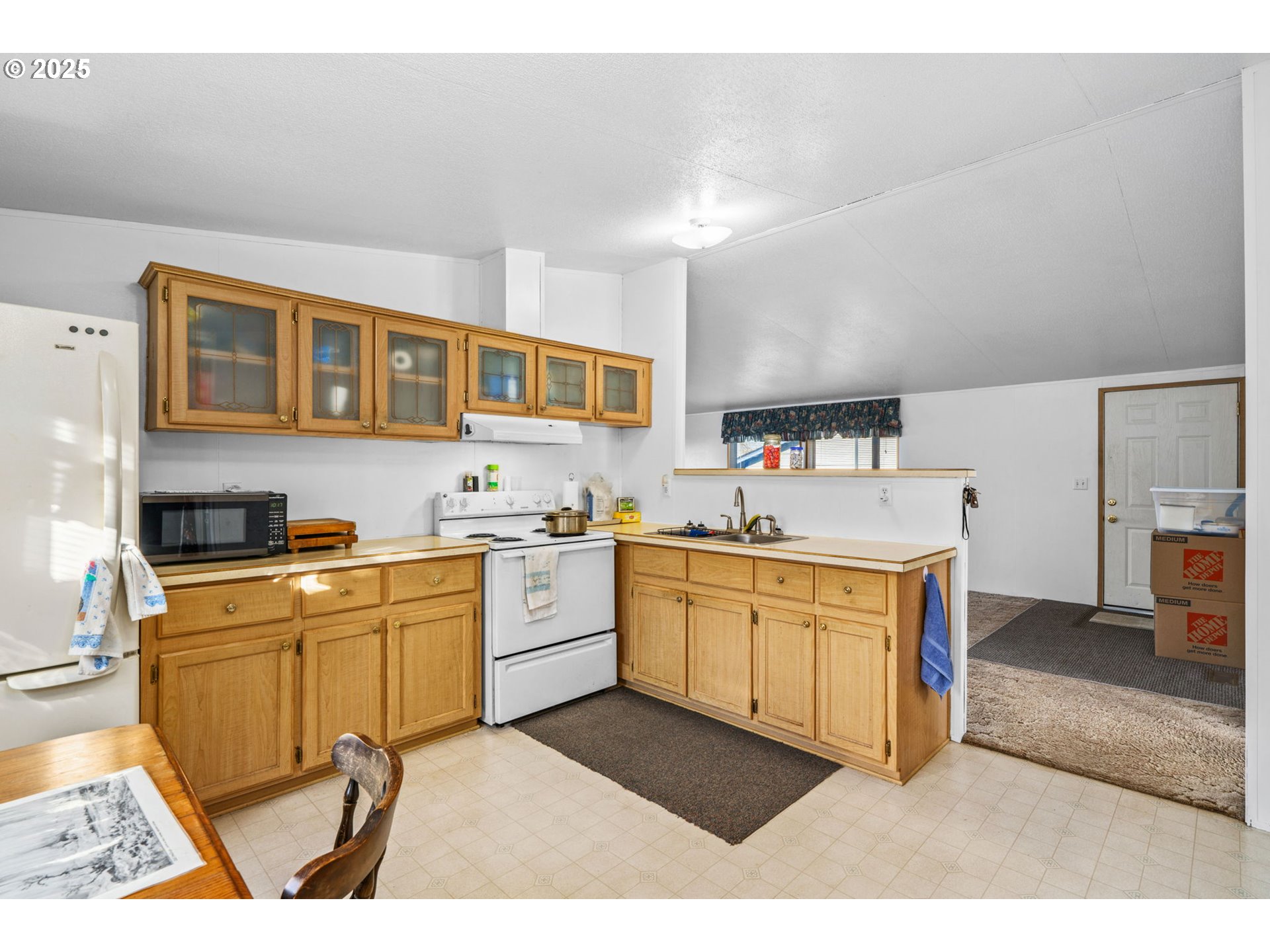 463 South 46th Street Springfield, OR 97478 - Photo 8 of 25