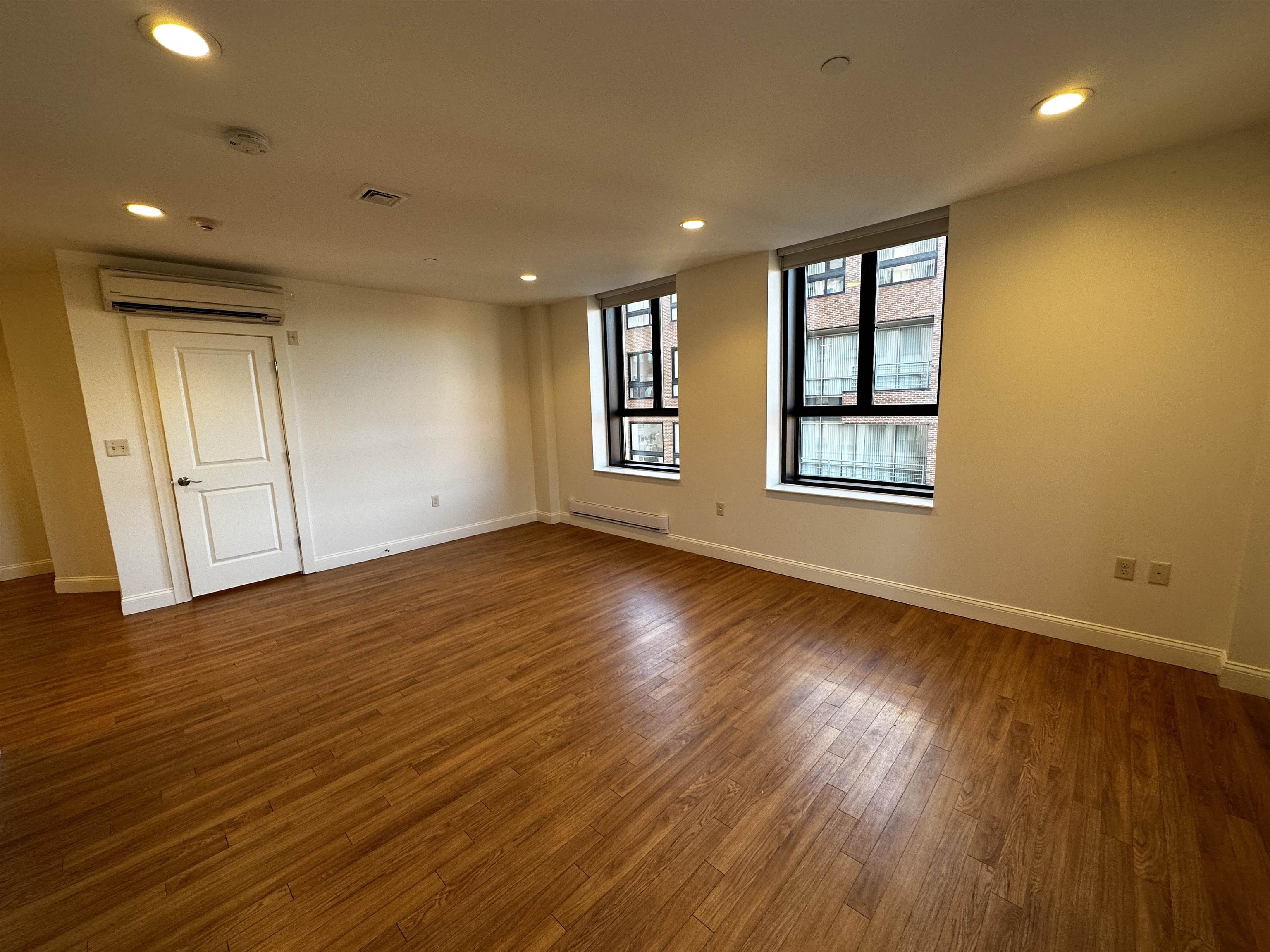 875 Elm Street, Unit 406 Manchester, NH 03101 - Photo 14 of 40