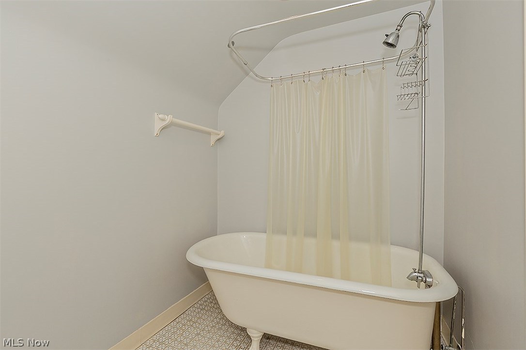 3712 Rawnsdale Road Beachwood, OH 44122 - Photo 22 of 26 Gallery Image 22