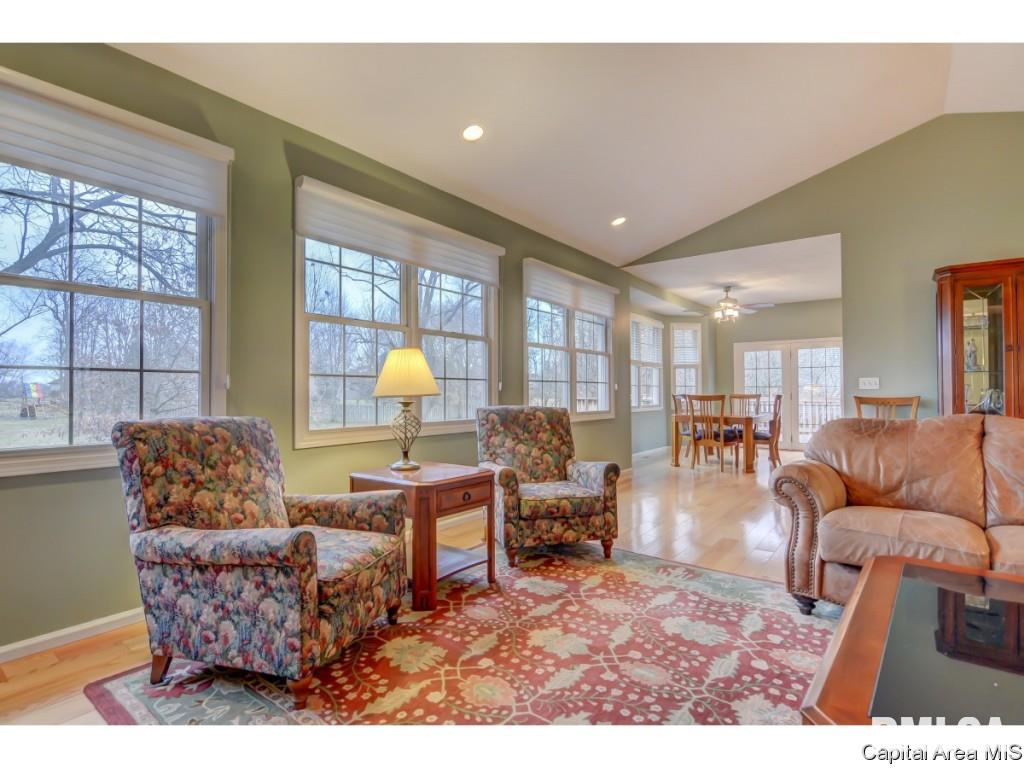 40 Woodland Trail Rochester, IL 62563 - Photo 15 of 35