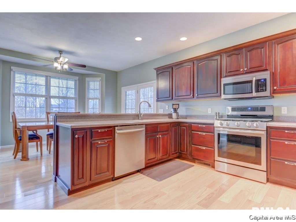 40 Woodland Trail Rochester, IL 62563 - Photo 17 of 35