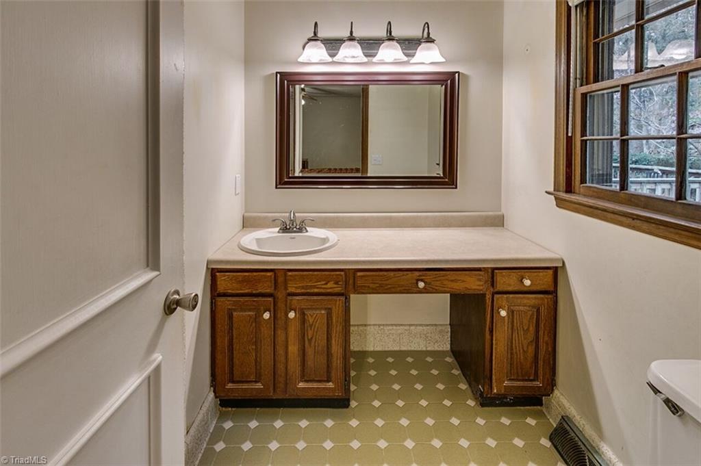 5902 Dehaven Road Pleasant Garden, NC 27313 - Photo 16 of 27 Gallery Image 16