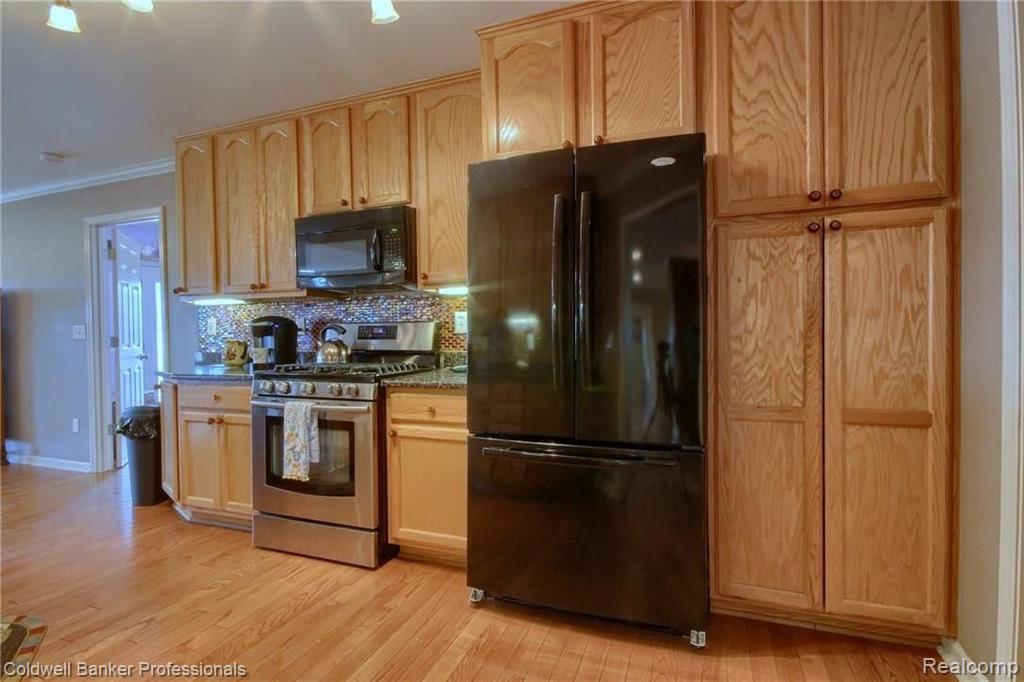 47097 Bemis Road Belleville, MI 48111 - Photo 10 of 34