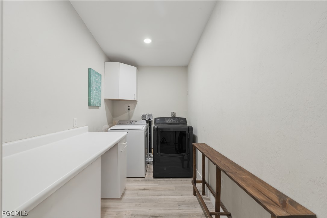 8635 Exeter Street Fort Myers, FL 33907 - Photo 29 of 44