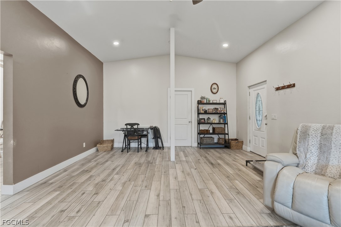 8635 Exeter Street Fort Myers, FL 33907 - Photo 7 of 44