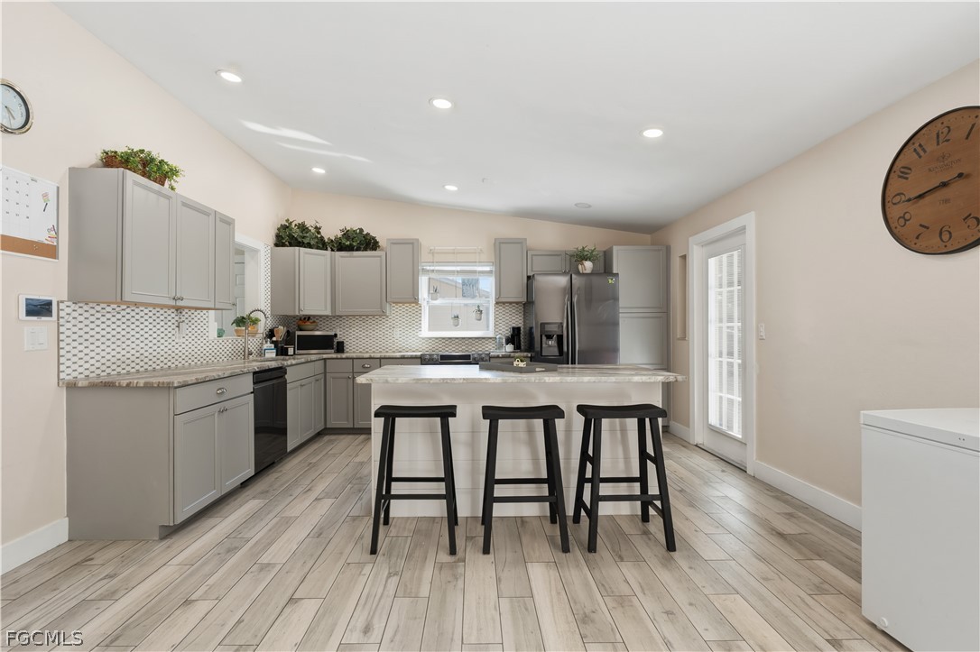 8635 Exeter Street Fort Myers, FL 33907 - Photo 10 of 44