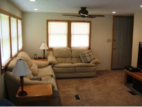 125 Reece Tunnell Circle Fall Branch, TN 37656 - Photo 2 of 12 Cozy Living Room