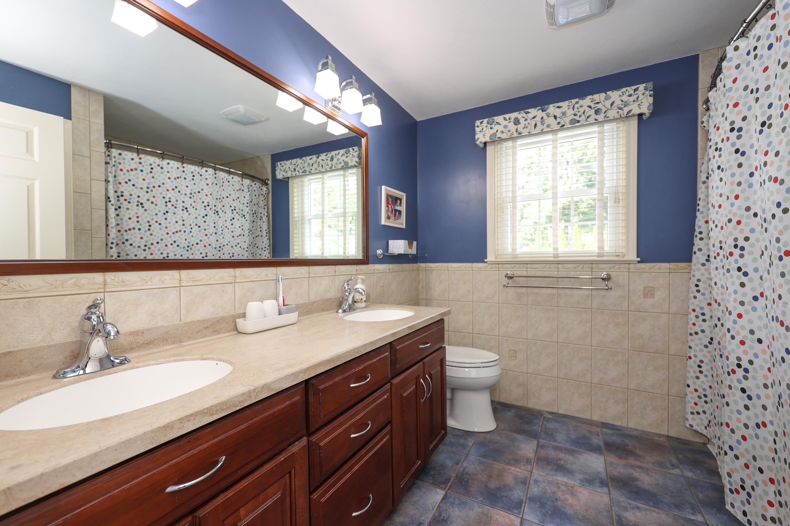 15 Danforth Circle Manchester, NH 03104 - Photo 17 of 28