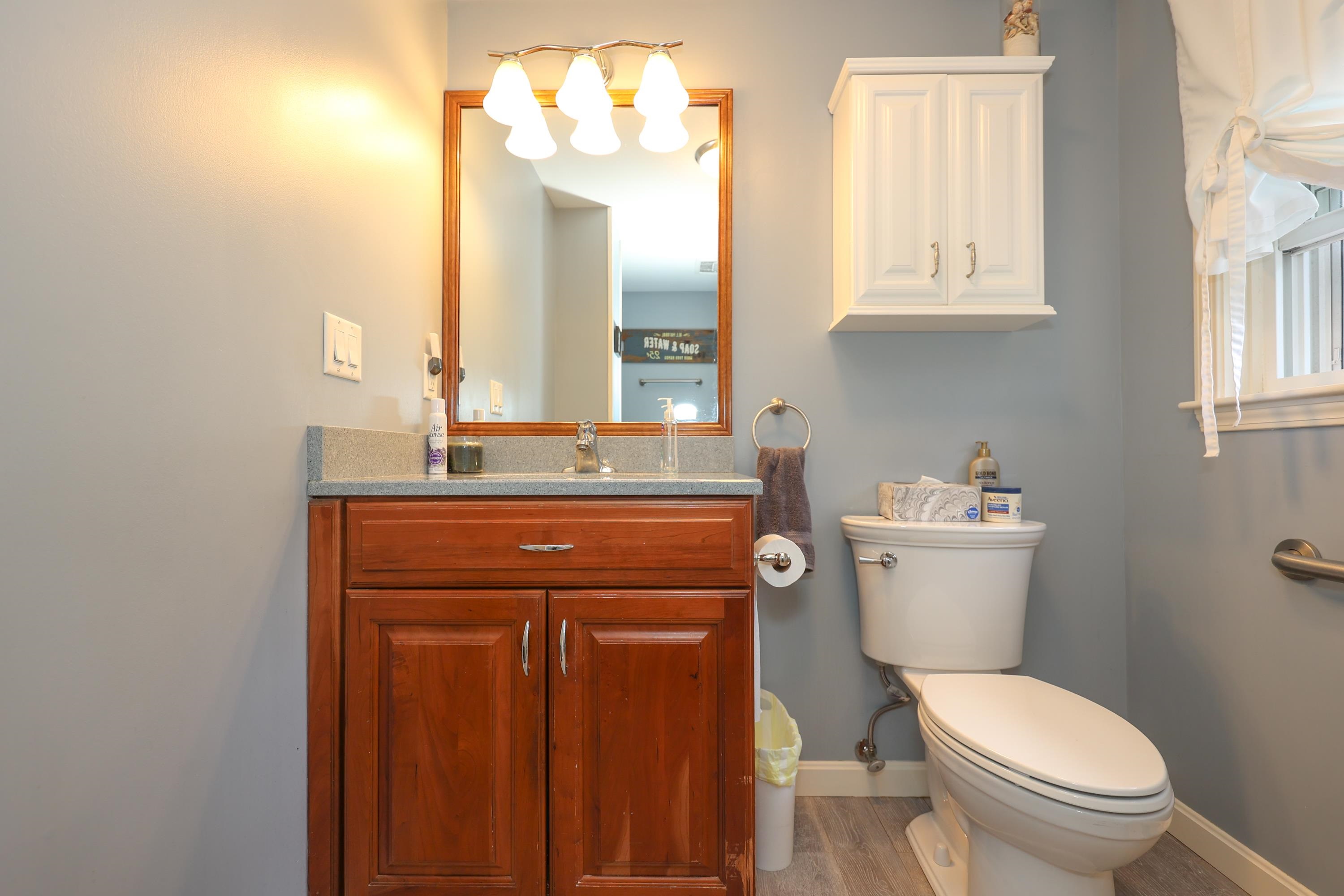 15 Danforth Circle Manchester, NH 03104 - Photo 18 of 28