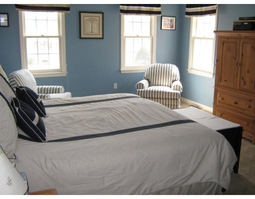 115 Lawrence Street Canton, MA 02021 - Photo 10 of 24 Gallery Image 10