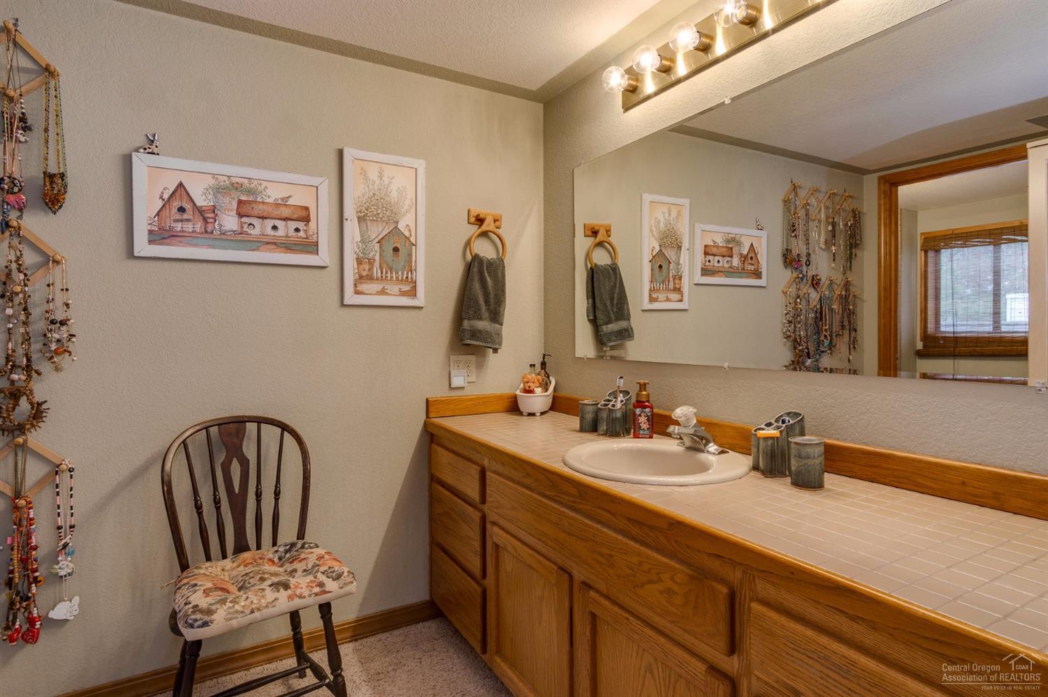 60370 Woodside Loop Bend, OR 97702 - Photo 16 of 25 Additional Photo