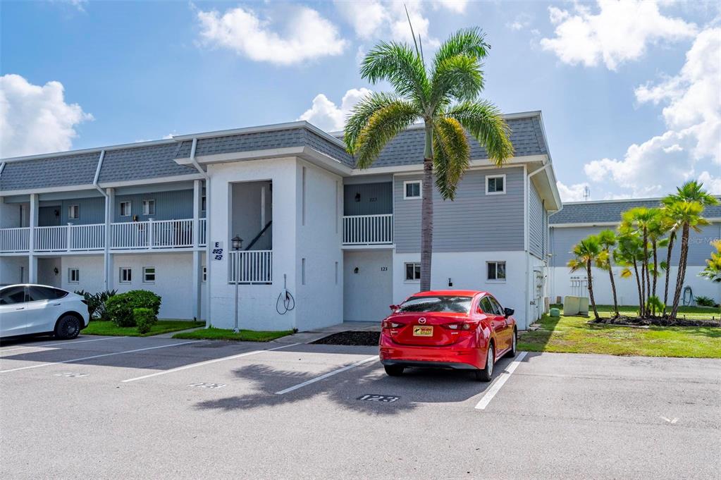 22375 Edgewater Drive, Unit 123 Port Charlotte, FL 33980 - Photo 26 of 93