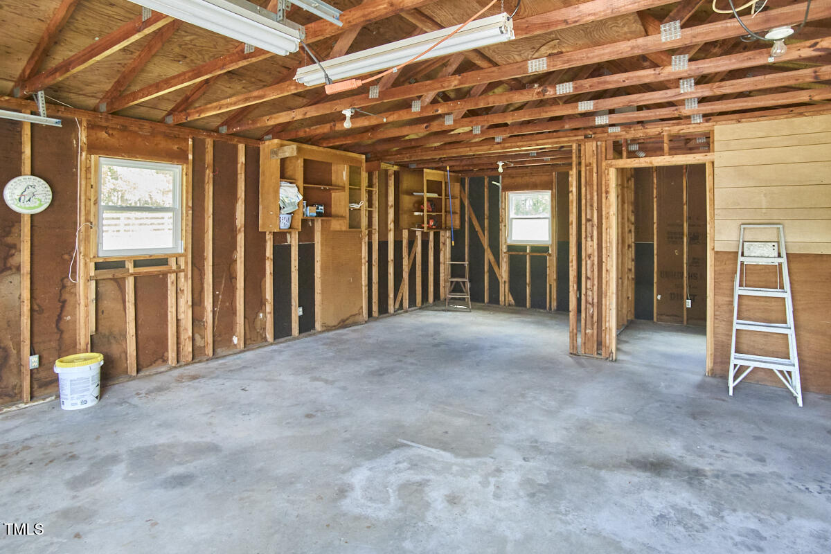 1105 Horseshoe Road Durham, NC 27703 - Photo 22 of 31 23