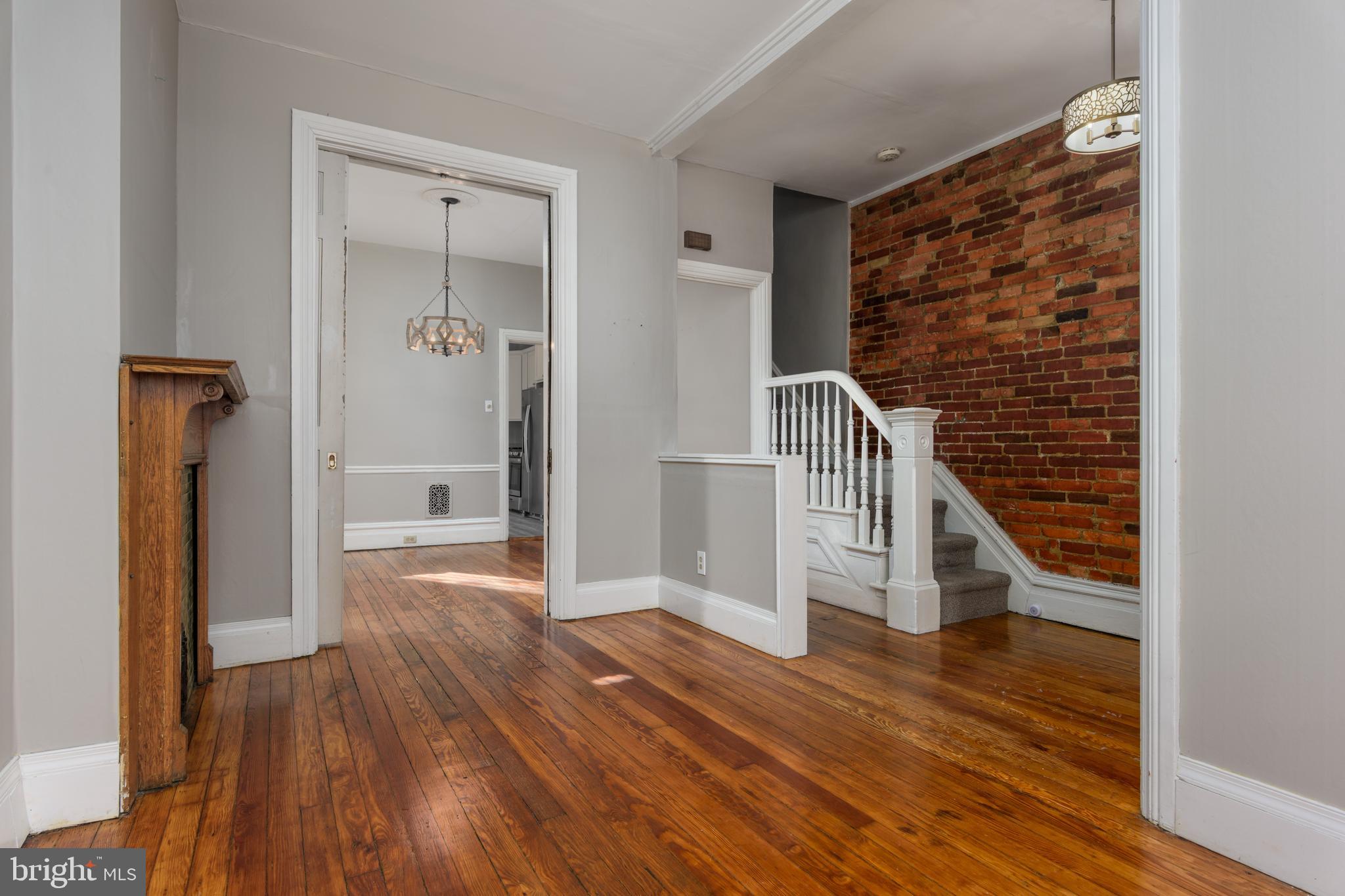 1702 Penn Street Harrisburg, PA 17102 - Photo 5 of 32