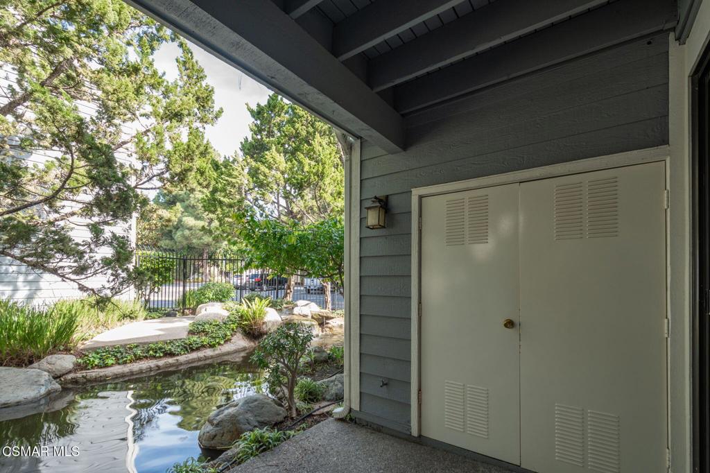 647 Arneill Road Camarillo, CA 93010 - Photo 19 of 27 a view of balcony with plants