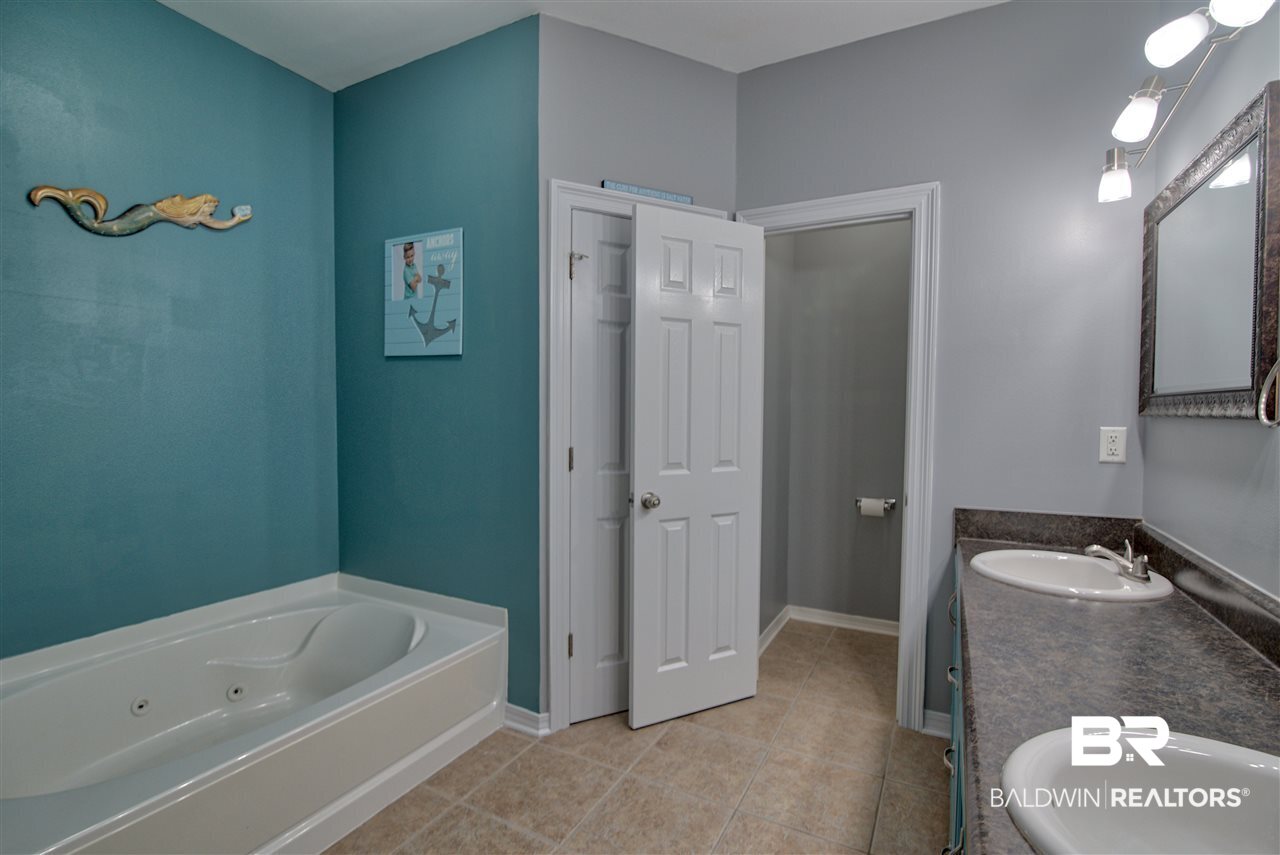 8255 Dixon Road, Unit A Bay Minette, AL 36507 - Photo 19 of 47 Master Bathroom