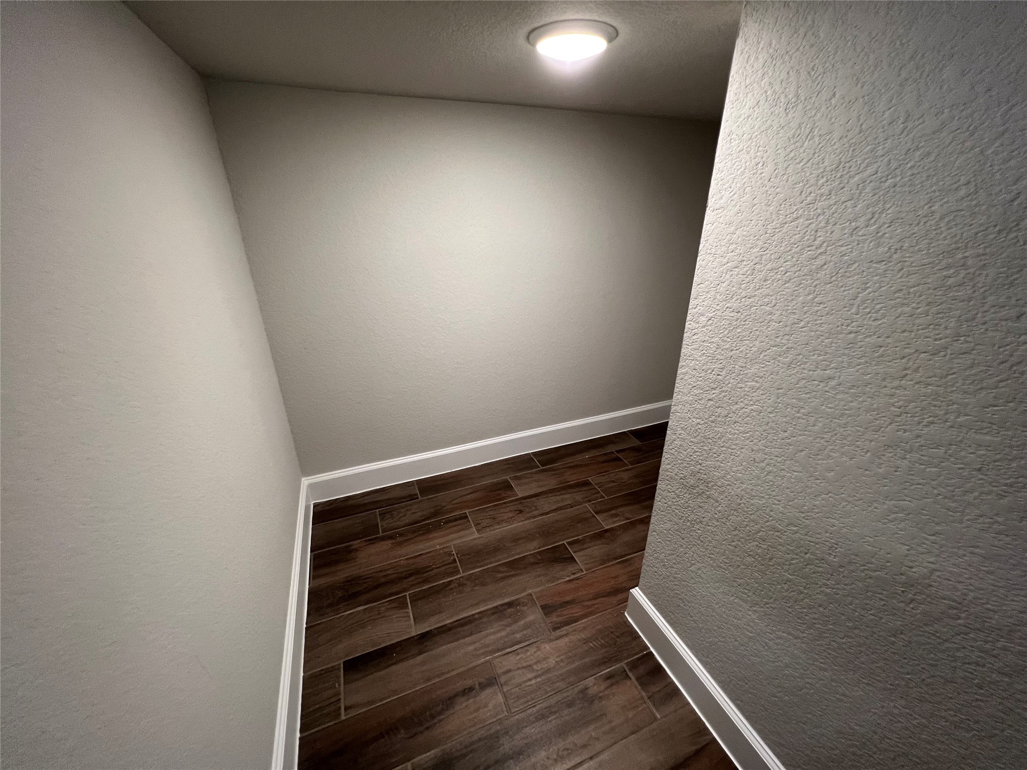 547 Kingston Lane Conroe, TX 77384 - Photo 19 of 50 a view of room