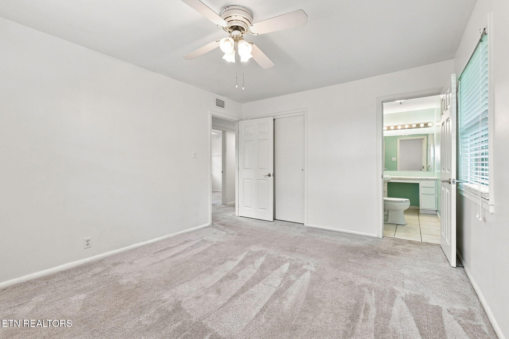 217 Clearfield Road Southwest Knoxville, TN 37922 - Photo 23 of 51 34-web-or-mls-3F1A5496