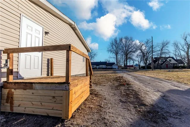 $129,000 | 618 West Locust Street, Mound City, KS 66056