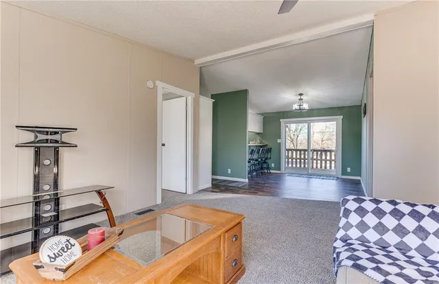 $129,000 | 618 West Locust Street, Mound City, KS 66056