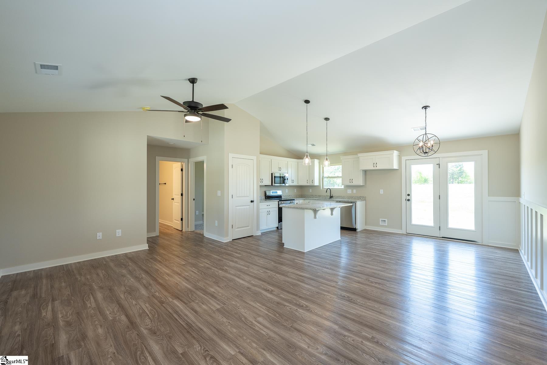 28 Lollis Road Laurens, SC 29360 - Photo 4 of 24