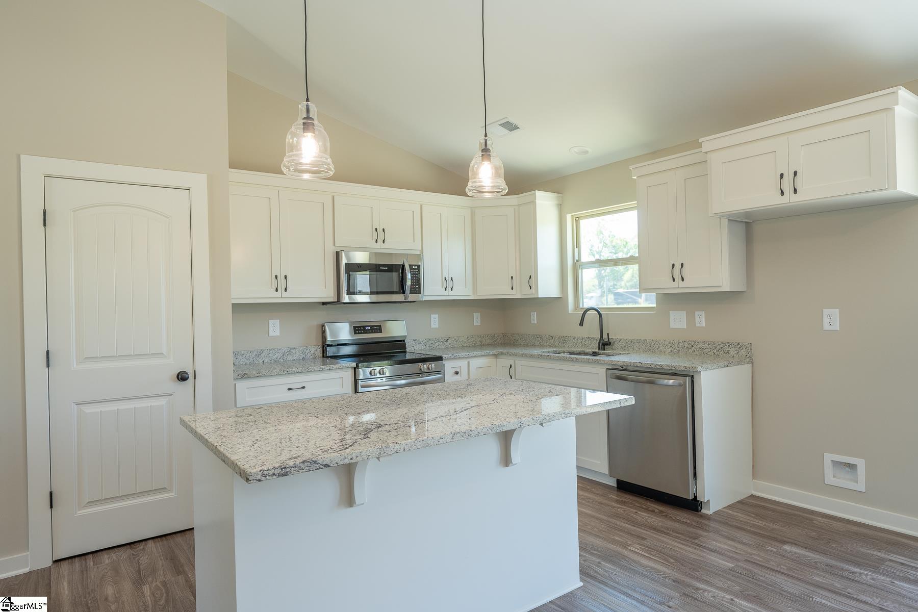 28 Lollis Road Laurens, SC 29360 - Photo 8 of 24