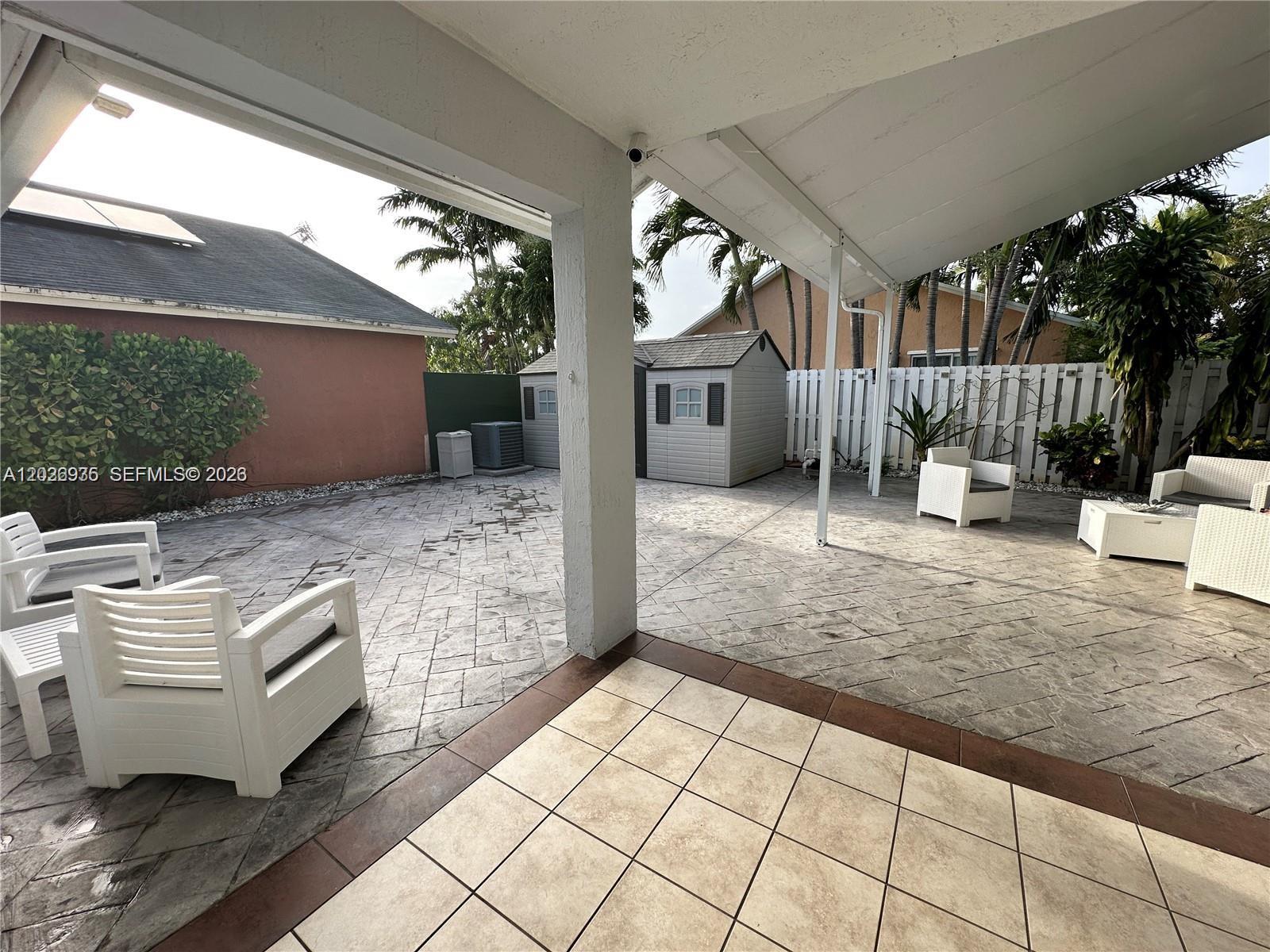 12793 Southwest 250th Terrace Homestead, FL 33032 - Photo 6 of 8