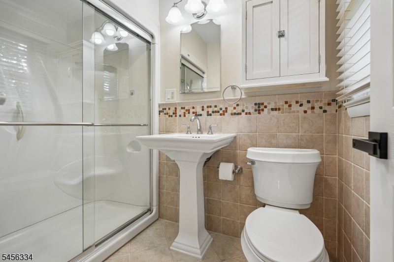 14 Burlington Road Berkeley Heights, NJ 07974 - Photo 15 of 29 Gallery Image 15