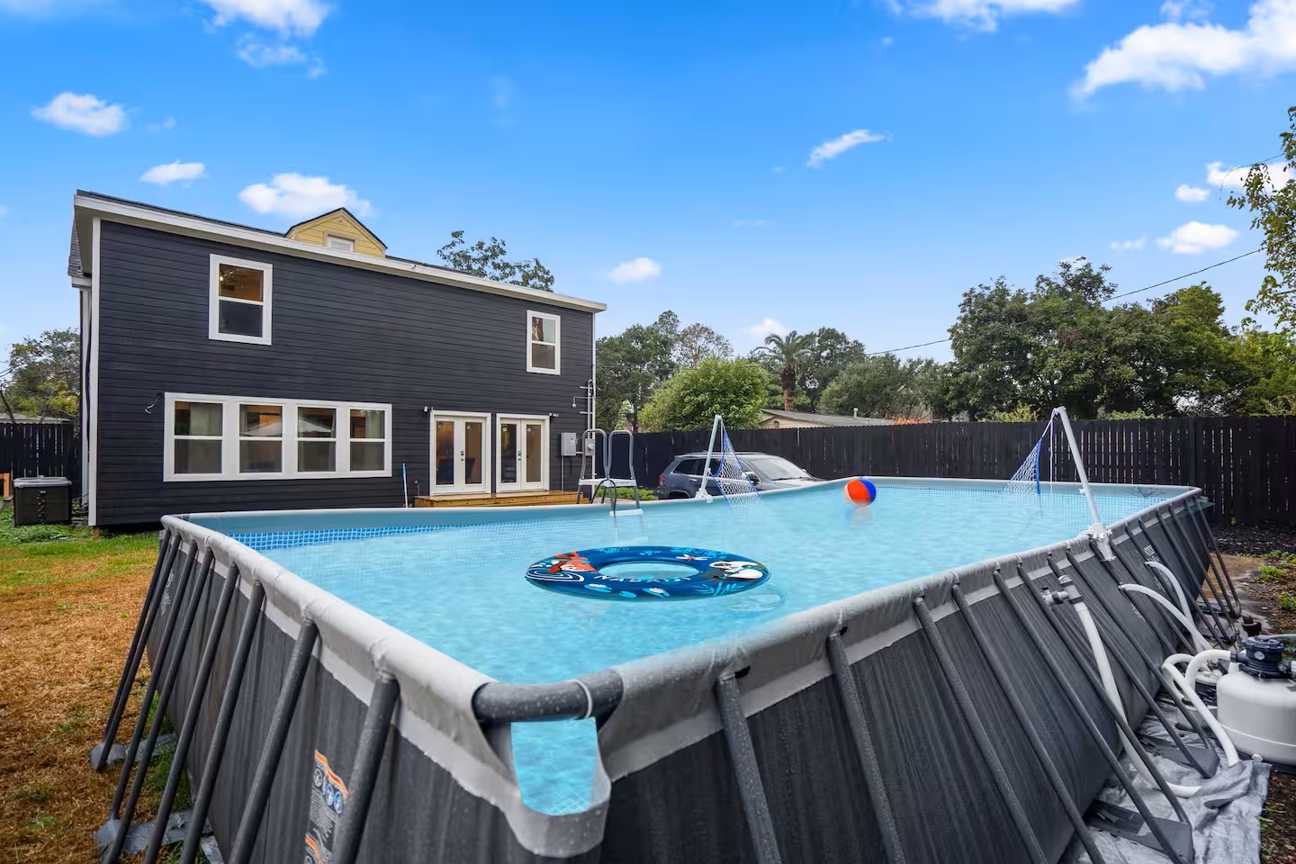 3741 Charleston Street Houston, TX 77021 - Photo 4 of 37 The pool has a filter system and pump to keep the water clean and clear.