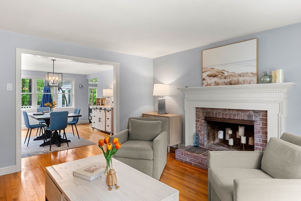 139 Hidden Road Andover, MA 01810 - Photo 4 of 23