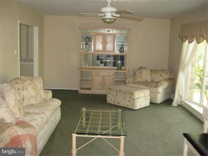 736 Meadowlark Road Audubon, PA 19403 - Photo 2 of 8 Living Room