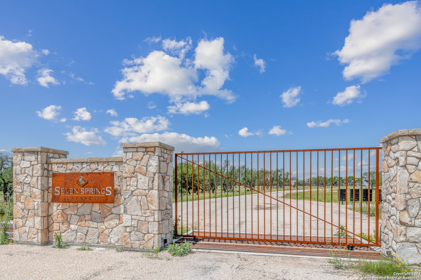 100 Spring Crossing Junction, TX 76849 - Photo 13 of 23