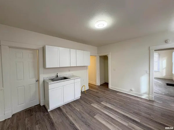 $59,900 | 2700 West Marquette Street, Peoria, IL 61605
