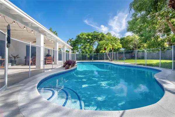 $1,099,000 | 16670 Southwest 90th Avenue, Palmetto Bay, FL 33157