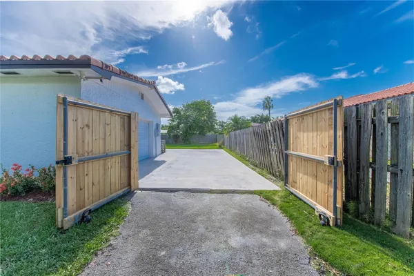 $1,099,000 | 16670 Southwest 90th Avenue, Palmetto Bay, FL 33157