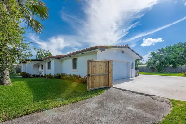 $1,099,000 | 16670 Southwest 90th Avenue, Palmetto Bay, FL 33157