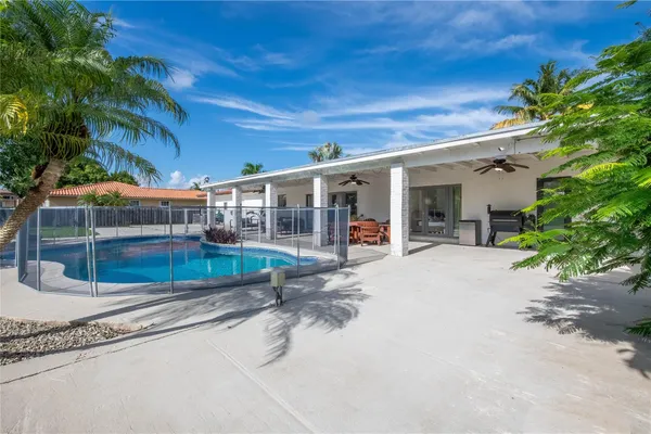 $1,099,000 | 16670 Southwest 90th Avenue, Palmetto Bay, FL 33157