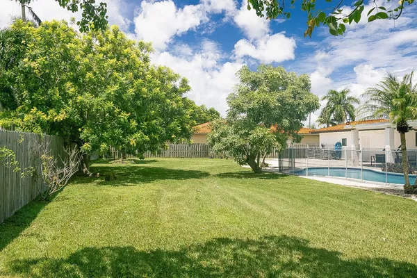 $1,099,000 | 16670 Southwest 90th Avenue, Palmetto Bay, FL 33157