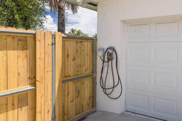 $1,099,000 | 16670 Southwest 90th Avenue, Palmetto Bay, FL 33157