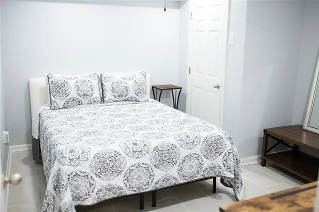 $1,250 | 802 Valence Street, Unit A, New Orleans, LA 70115