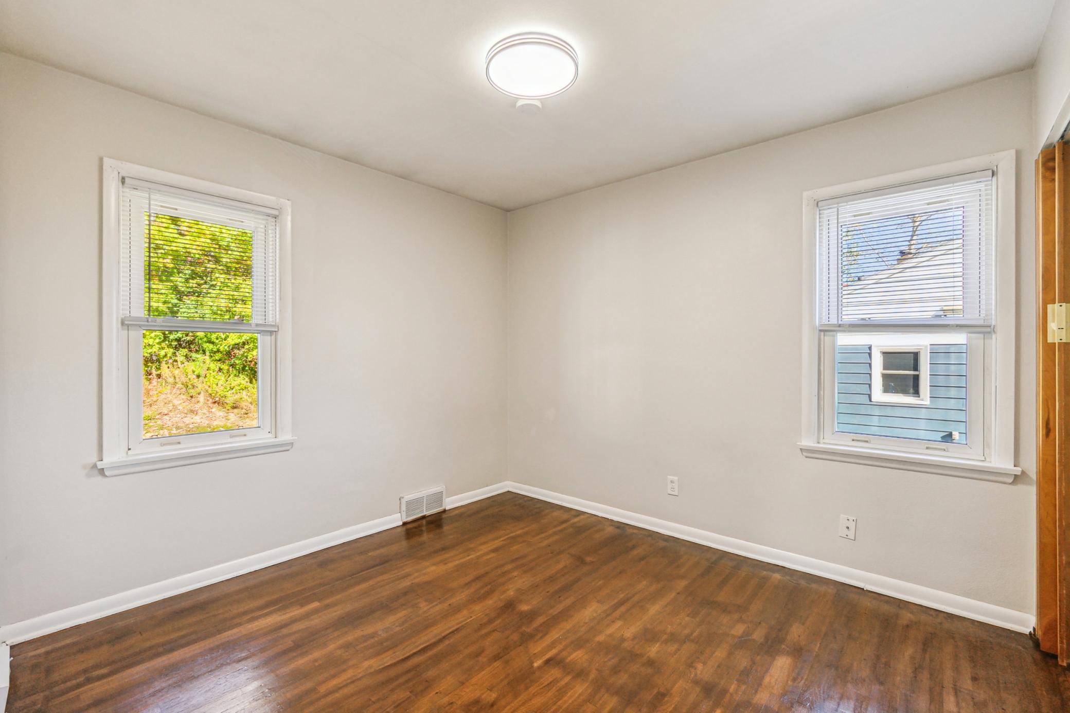 1027 West Arrowhead Road Duluth, MN 55811 - Photo 9 of 20 Gallery Image 9