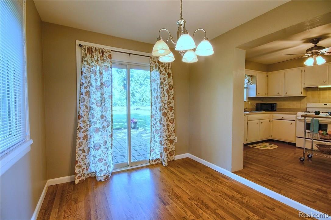 12725 Sweitzer Road Carleton, MI 48117 - Photo 12 of 26 Breakfast_Nook_2nd_View.jpg