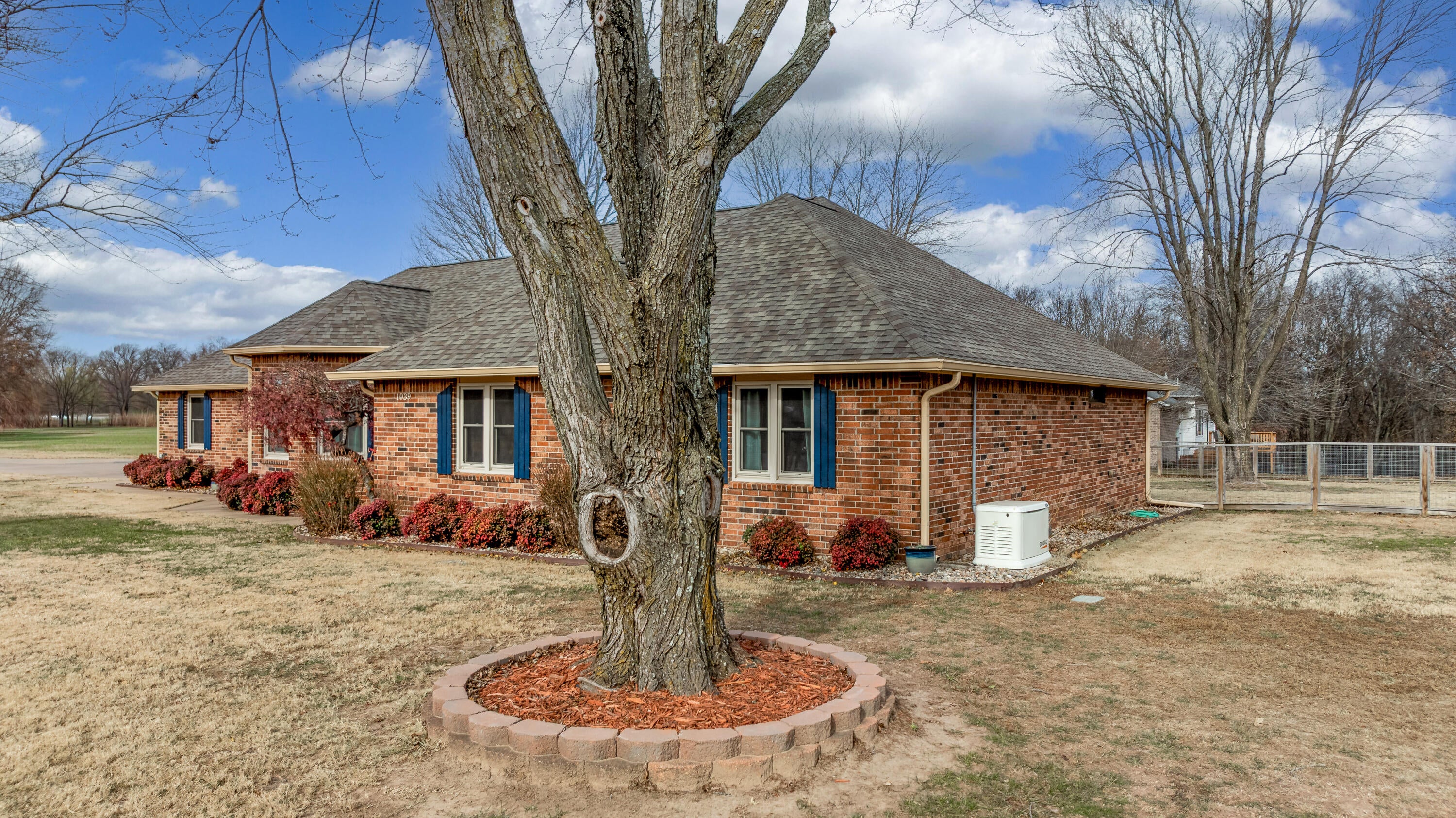 1039 Hillside Road Grove, OK 74344 - Photo 3 of 44 1039 Hillside Road-3