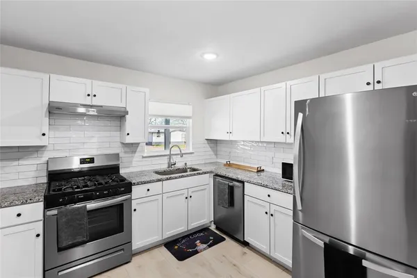 $310,999 | 1306 East Lovers Lane, Arlington, TX 76010