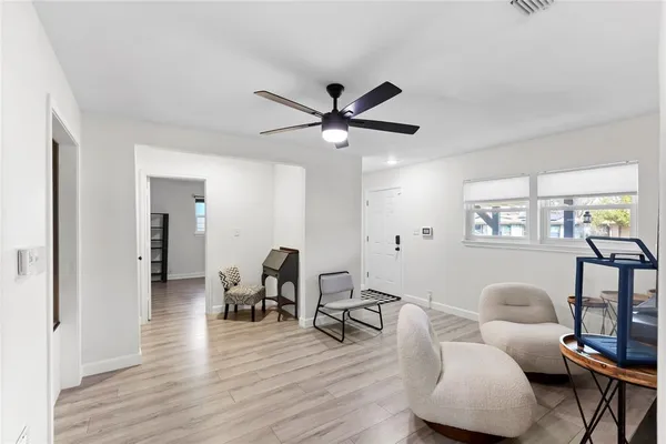 $310,999 | 1306 East Lovers Lane, Arlington, TX 76010